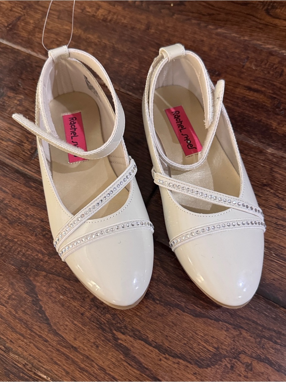 NWOT Rachel shoes Girl's Cream Patented Ankle-Strap Flats Size 1
